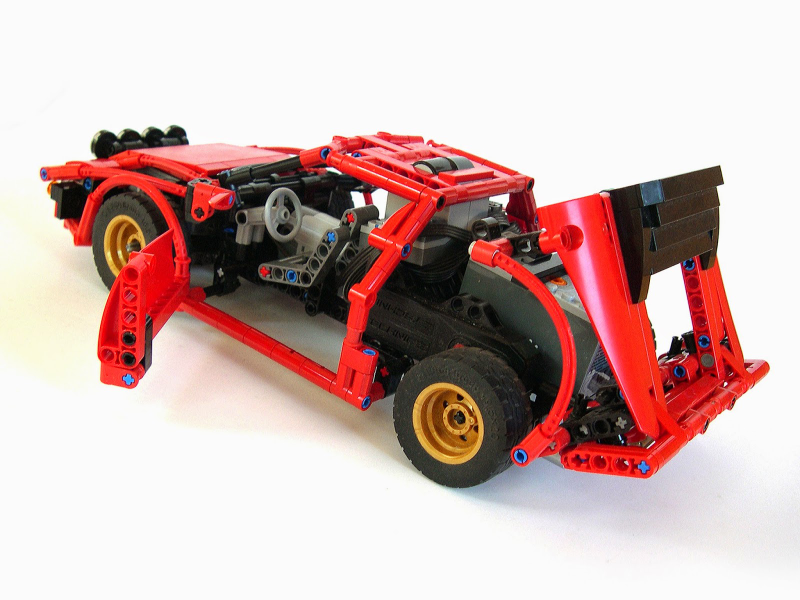 Illustration for article titled Check out this tail happy Lego Lancia Stratos
